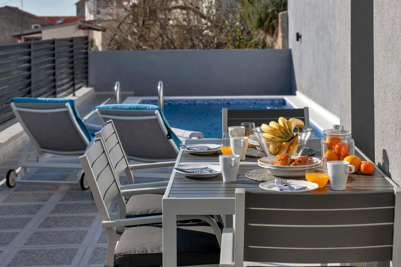Apartment Lotte With Private Pool In The City Center! Makarska Exterior photo