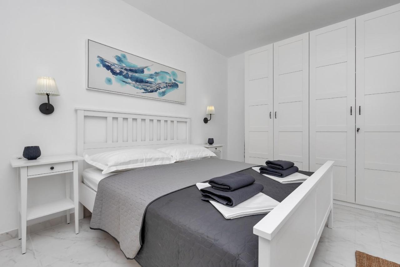 Apartment Lotte With Private Pool In The City Center! Makarska Exterior photo