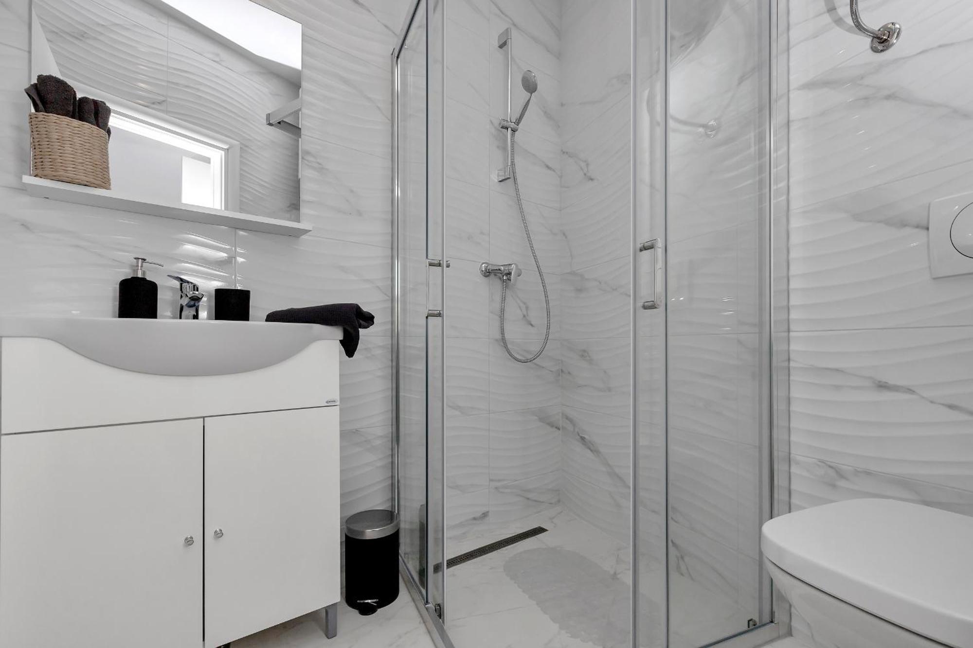 Apartment Lotte With Private Pool In The City Center! Makarska Room photo