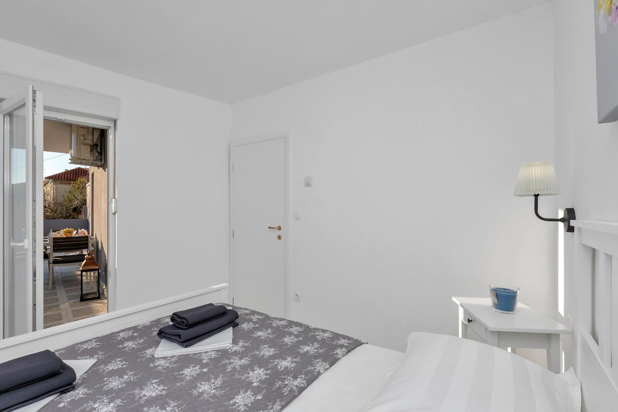 Apartment Lotte With Private Pool In The City Center! Makarska Room photo